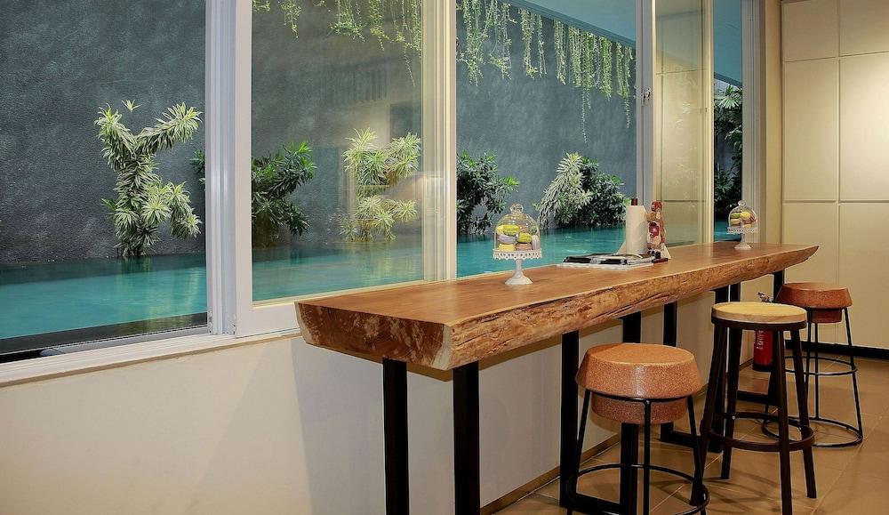 Zen Rooms Patra Kuningan Syariah Cakarta Dış mekan fotoğraf